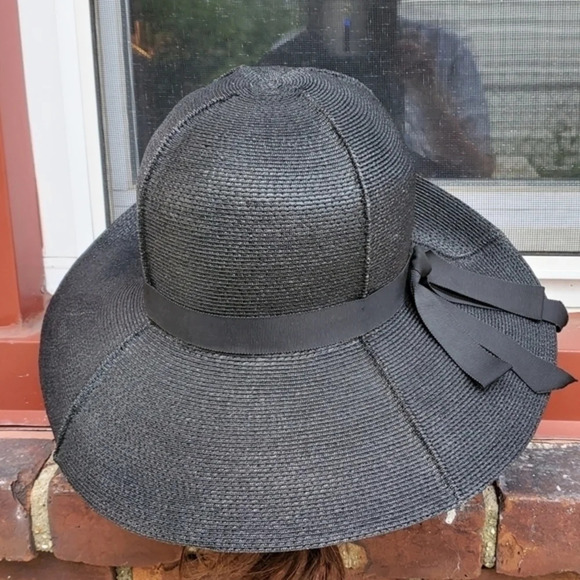 - Vintage Black woven floppy  hat - Picture 10 of 13